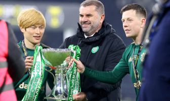 Kyogo, Ange Postecoglou and Callum McGregor celebrate