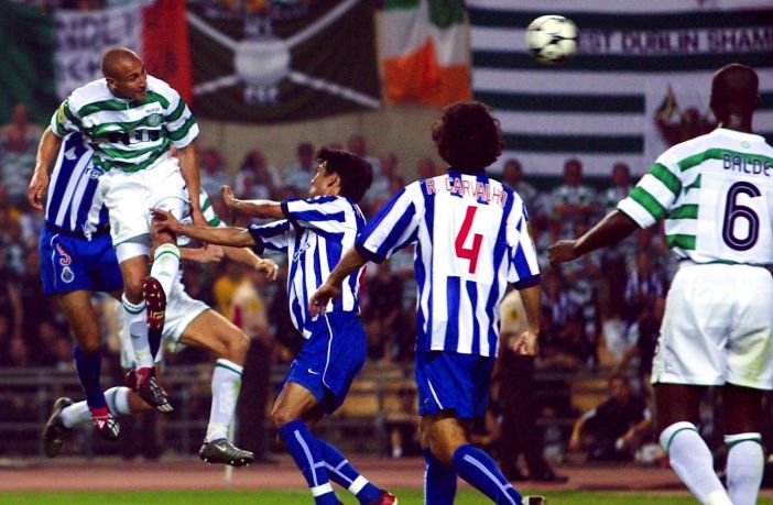 Henrik Larsson scores