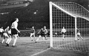Willie Wallace (out of picture) scores