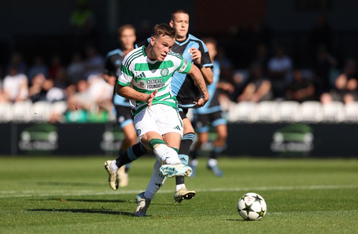 Daniel Cummings scores