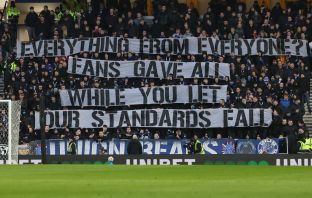 Standards fall tifo