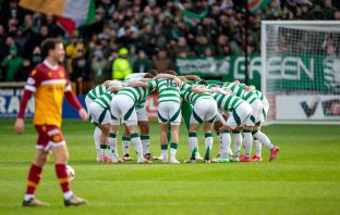 Celtic huddle at Fir Park