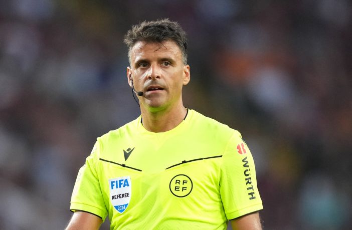 Referee Jesus Gil Manzano
