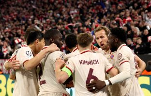 Harry Kane celebrates