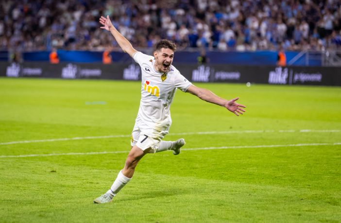 Jorginho of Kairat celebrates