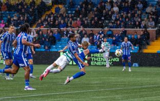Daizen Maeda scores
