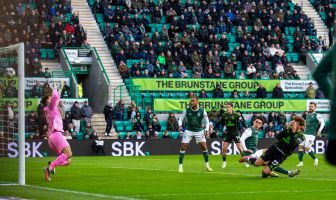 Arne Engels scores