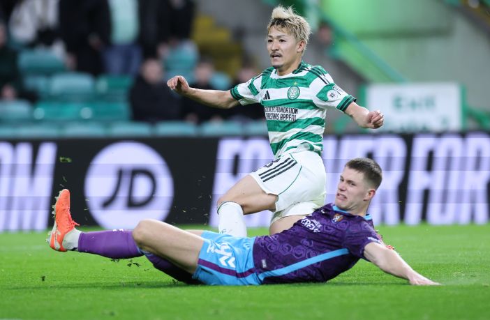 Daizen Maeda scores Celtic's third goal