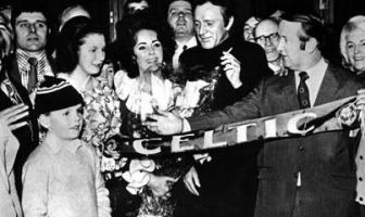 Richard Burton and Elizabeth Taylor party with Celtic supporters