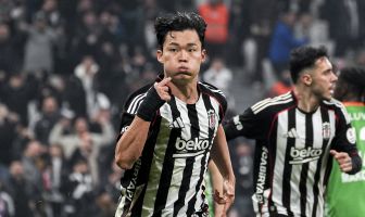 Hyeon-Gyu Oh of Besiktas celebrates