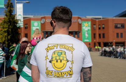 Spirit of '86 - Celtic team's welcome to Paradise. Saturday 25 April 2026. Celtic v Falkirk. Scottish Premiership. Photo Photograph by Vagelis Georgariou