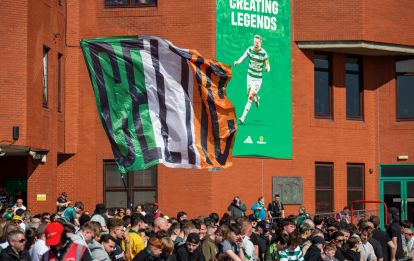 Spirit of '86 - Celtic team's welcome to Paradise. Saturday 25 April 2026. Celtic v Falkirk. Scottish Premiership. Photo Photograph by Vagelis Georgariou