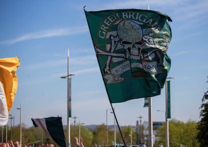 Spirit of '86 - Celtic team's welcome to Paradise. Saturday 25 April 2026. Celtic v Falkirk. Scottish Premiership. Photo Photograph by Vagelis Georgariou