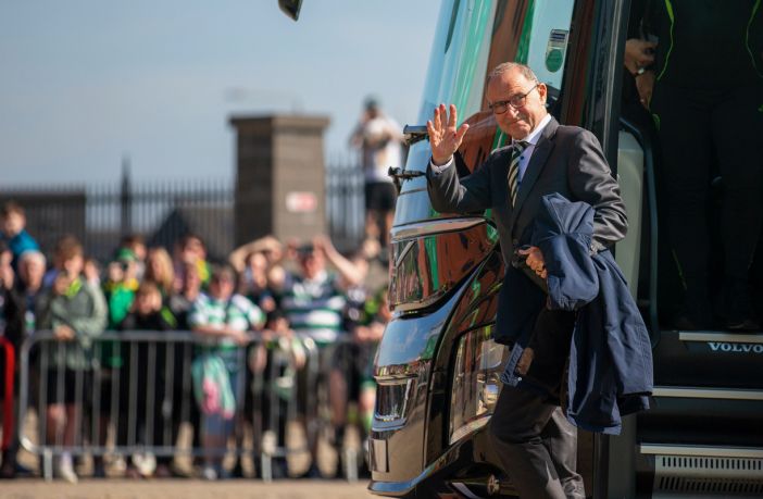 Spirit of '86 - Celtic team's welcome to Paradise. Saturday 25 April 2026. Celtic v Falkirk. Scottish Premiership. Photo Photograph by Vagelis Georgariou