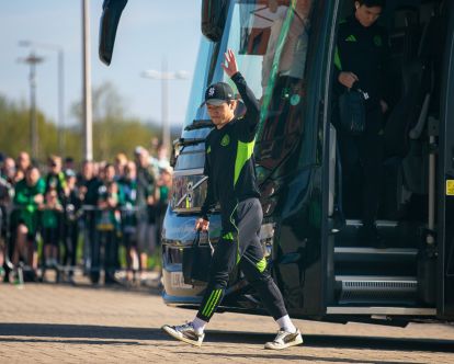 Spirit of '86 - Celtic team's welcome to Paradise. Saturday 25 April 2026. Celtic v Falkirk. Scottish Premiership. Photo Photograph by Vagelis Georgariou